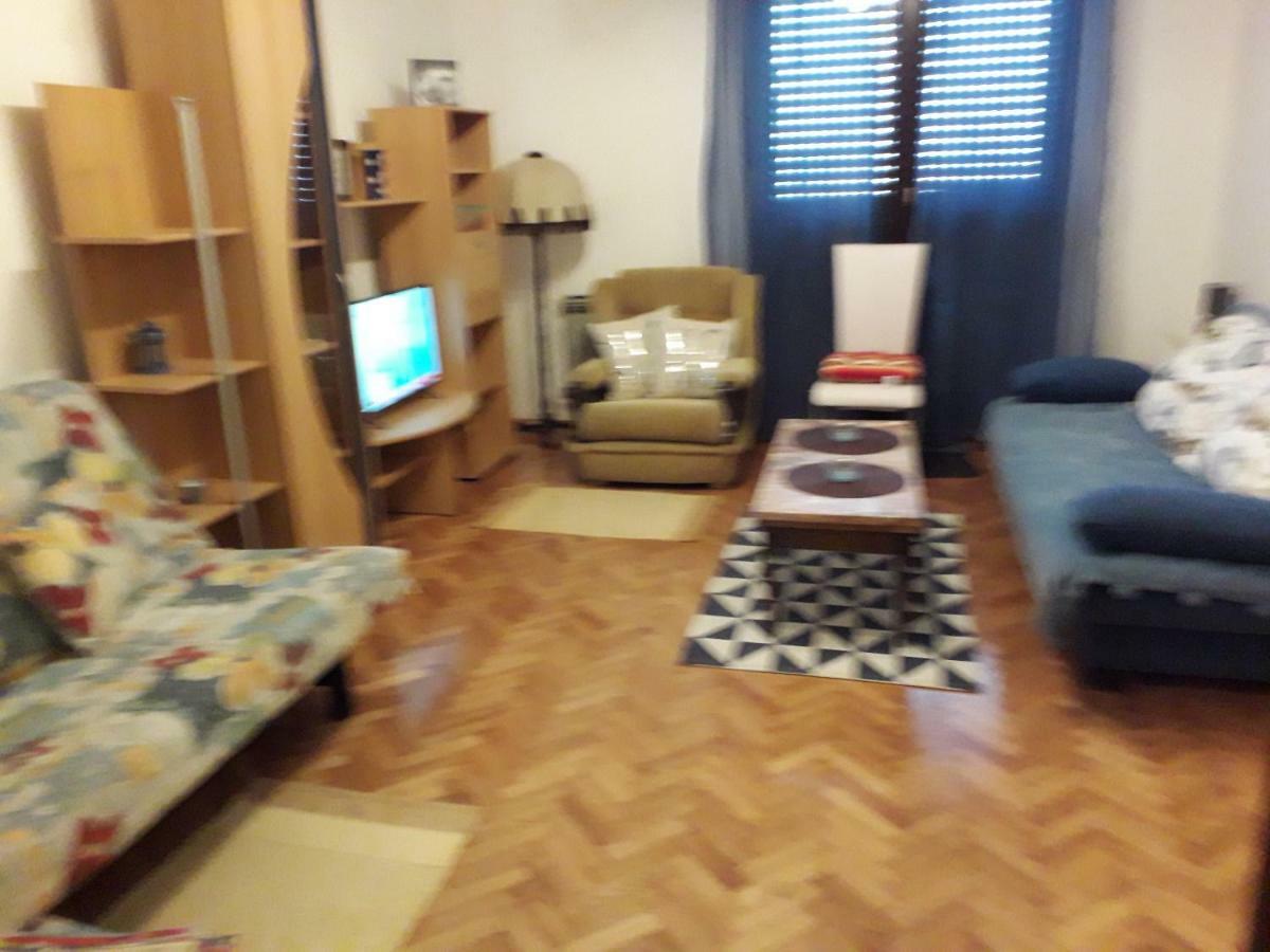 Apartman Ana 2 Appartement Rijeka Buitenkant foto